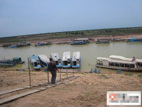 世界最贫穷的旅游胜地 柬埔寨洞里萨湖