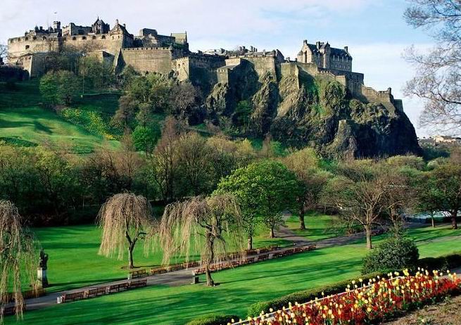 爱丁堡卡尔顿山旅游,卡尔顿山景点介绍,门票,卡