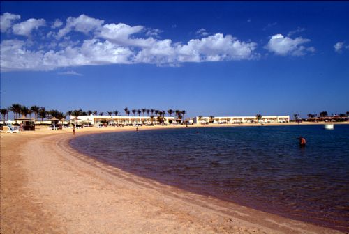 大自然的馈赠：埃及红海海岸风光图片