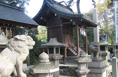 京都护王神社 另类日本猪寺庙图片