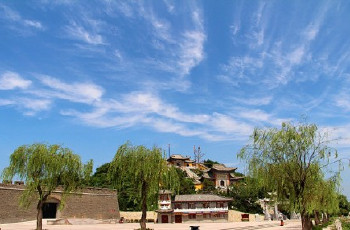 东阿药王山